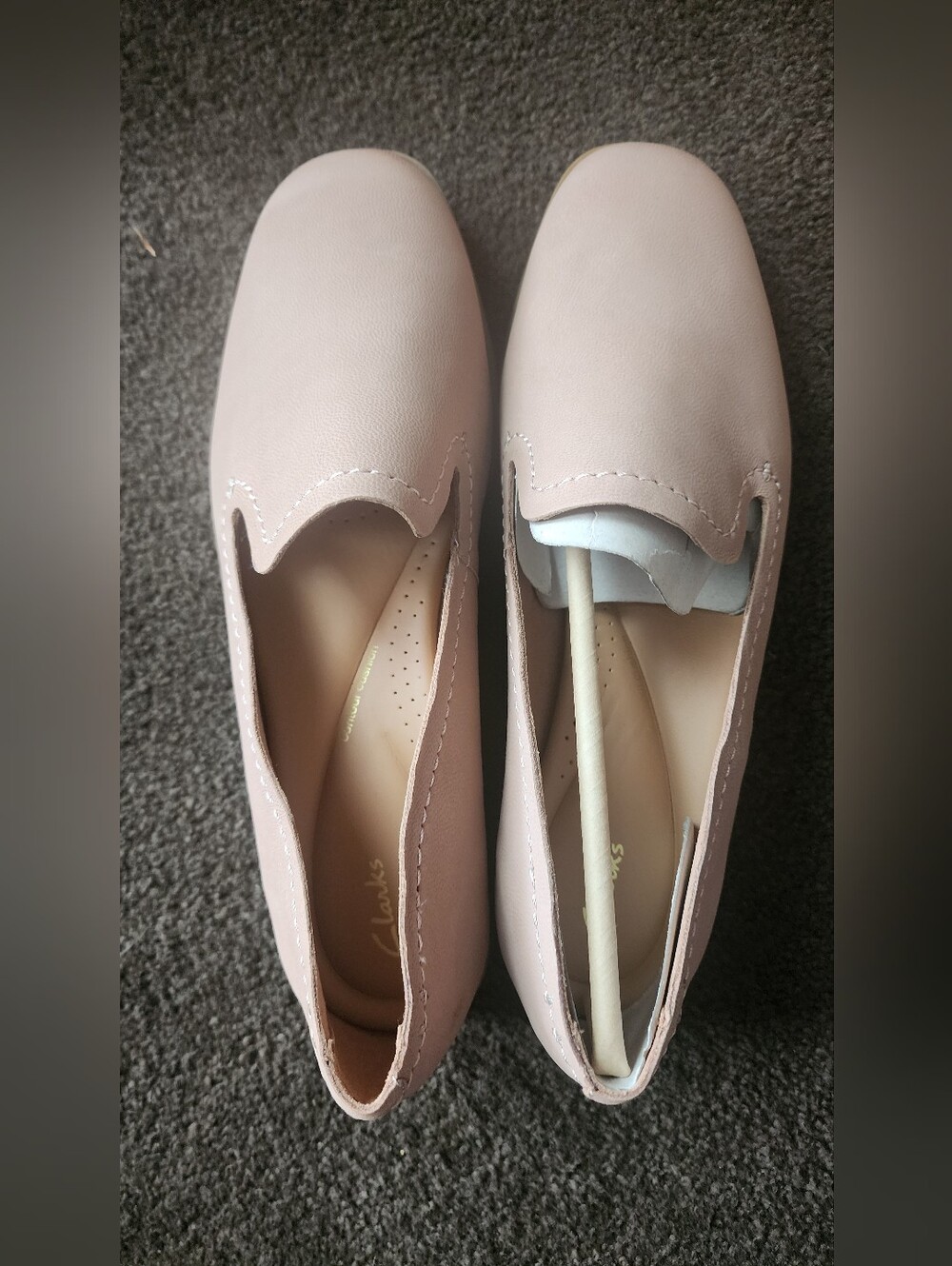 *NEW* Clarks Women's Blush Pink Slip-On Loafers